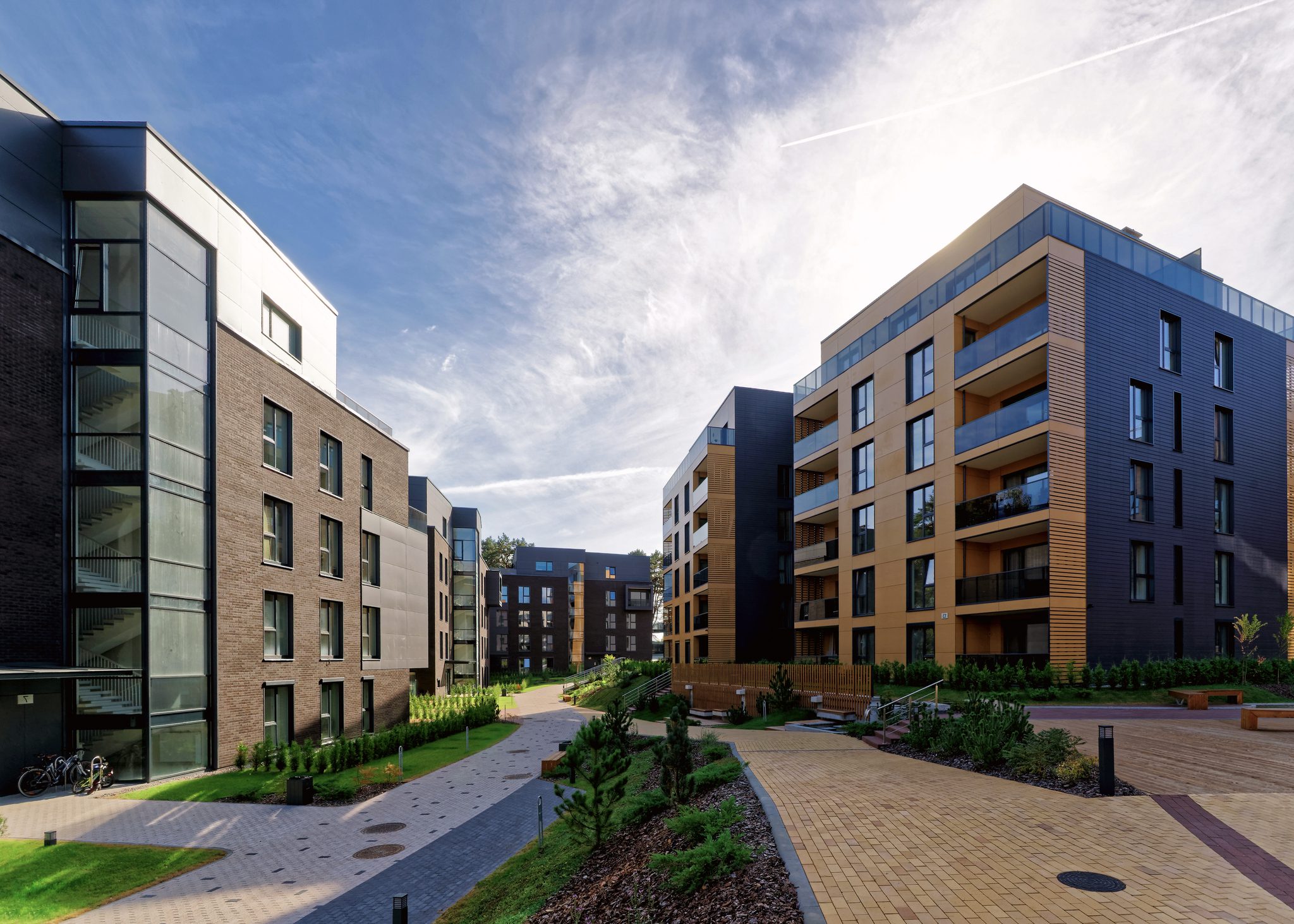 New urban housing with green surroundings